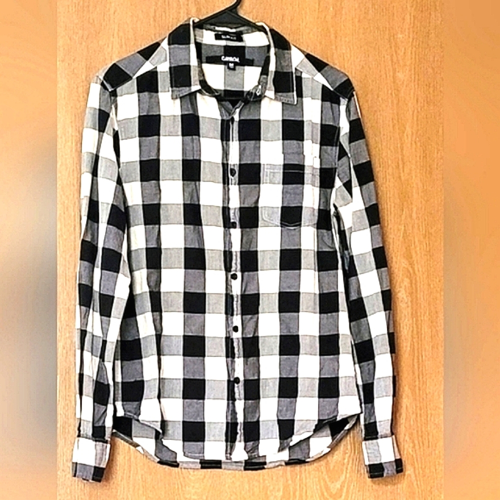 Carbon Slim-Fit 100% cotton men button down shirt Medium
